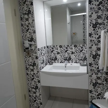 青铜酒店 3* 博德鲁姆