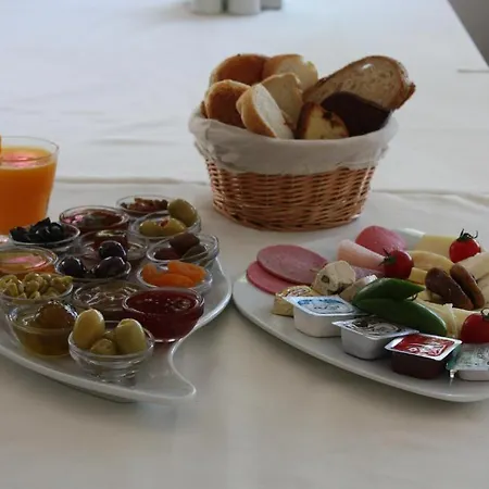 برونز غومْبيت