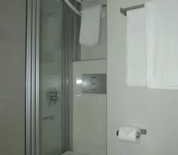 Ξενοδοχείο Bronze 3*